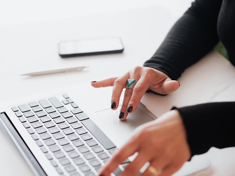 注冊(cè)BVI公司避坑指南：五大雷區(qū)與隱性成本解析