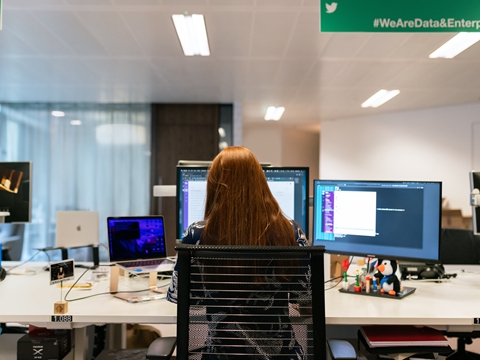 美國(guó)水星銀行：中小企與中企開(kāi)戶首選