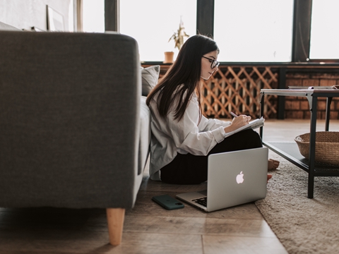 如何順利完成香港公司股權(quán)轉(zhuǎn)讓的律師公證流程？